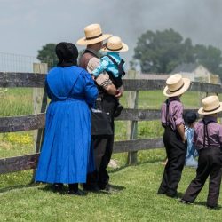 Do amish believe in polygamy